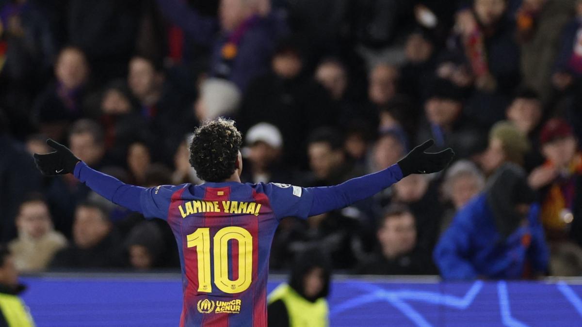 Triplé, records et ovation : le récital de Lamine Yamal contre Villarreal